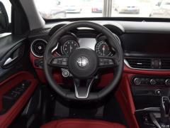 Фото Alfa Romeo Stelvio (949)