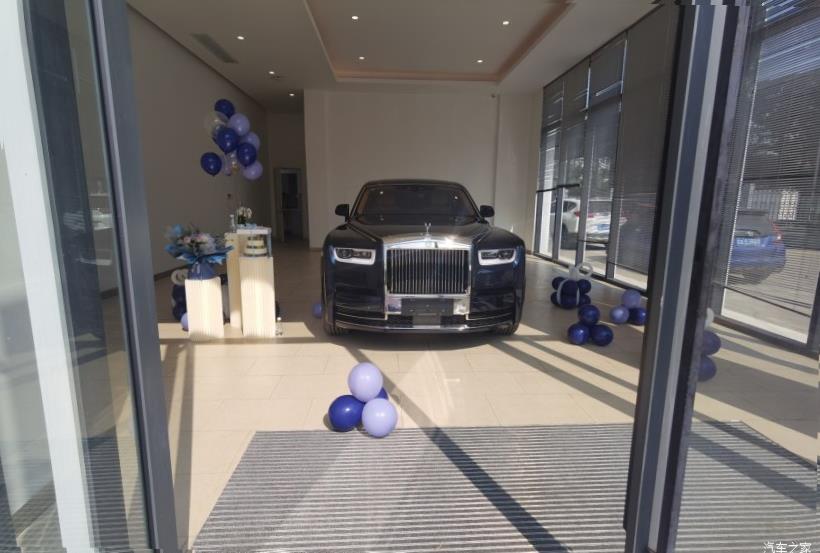 Rolls-Royce Ghost 
