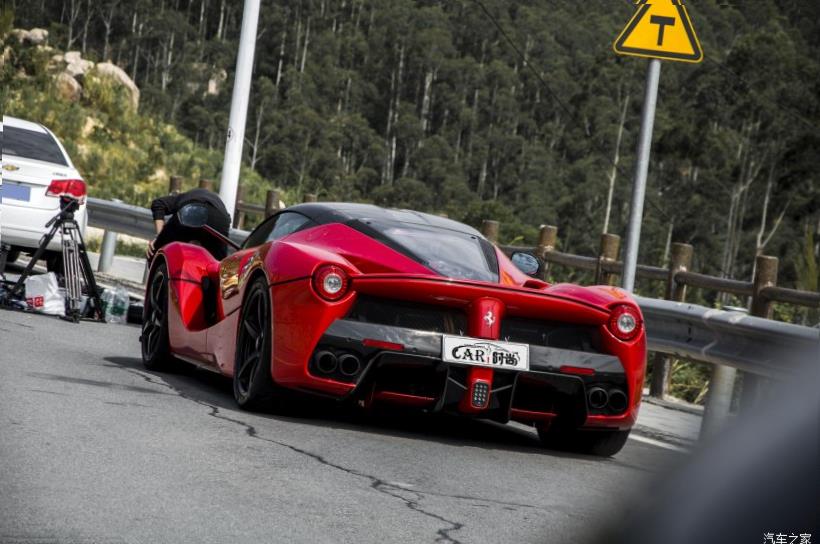 Ferrari 488 Pista
