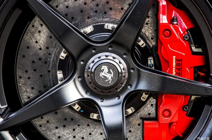 Ferrari 488 Pista