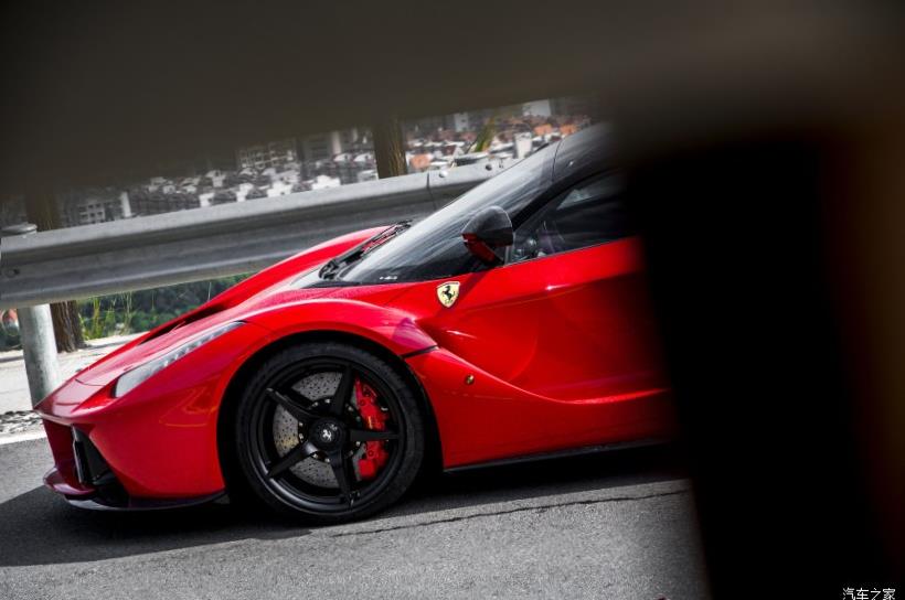 Ferrari 488 Pista