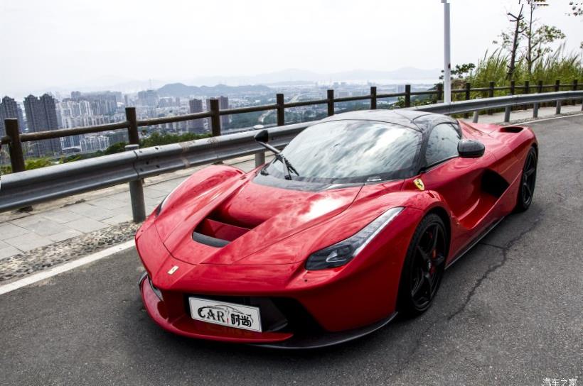 Ferrari 488 Pista