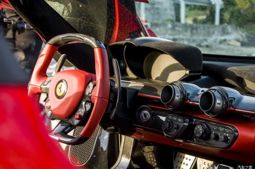Ferrari 488 Pista