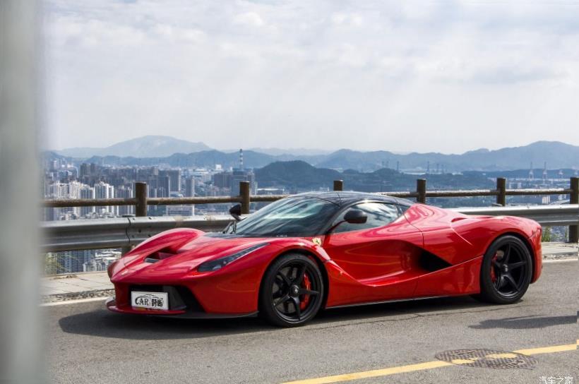 Ferrari 488 Pista