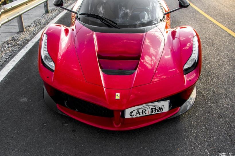 Ferrari 488 Pista
