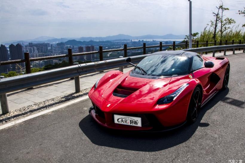 Ferrari 488 Pista
