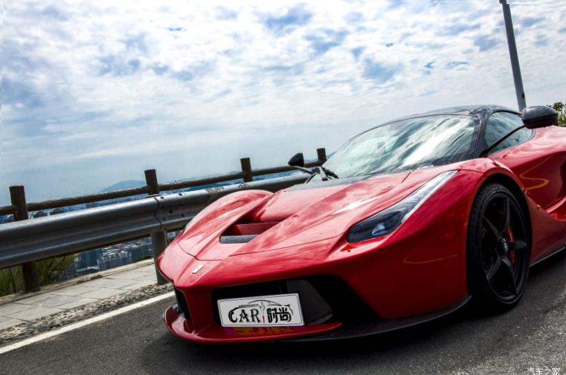 Ferrari 488 Pista