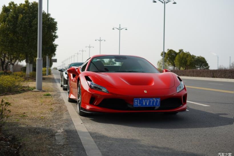 Ferrari 488 Pista 