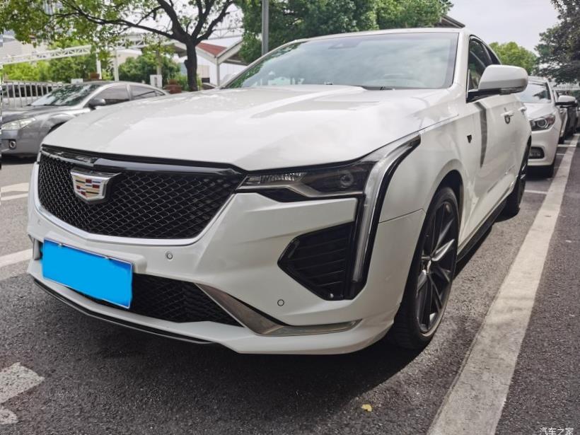Cadillac CT4 