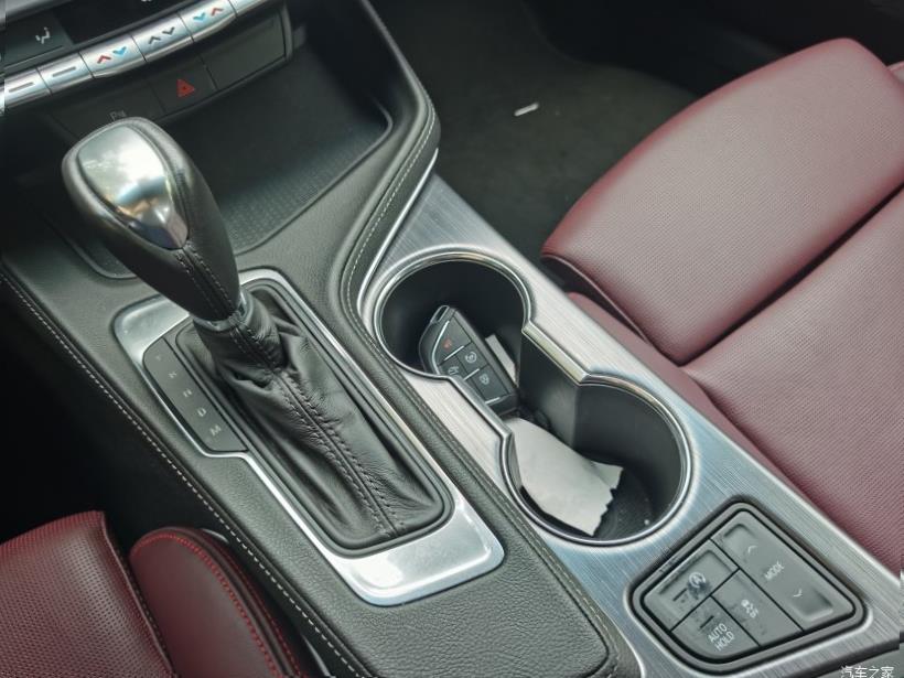 Cadillac CT4 