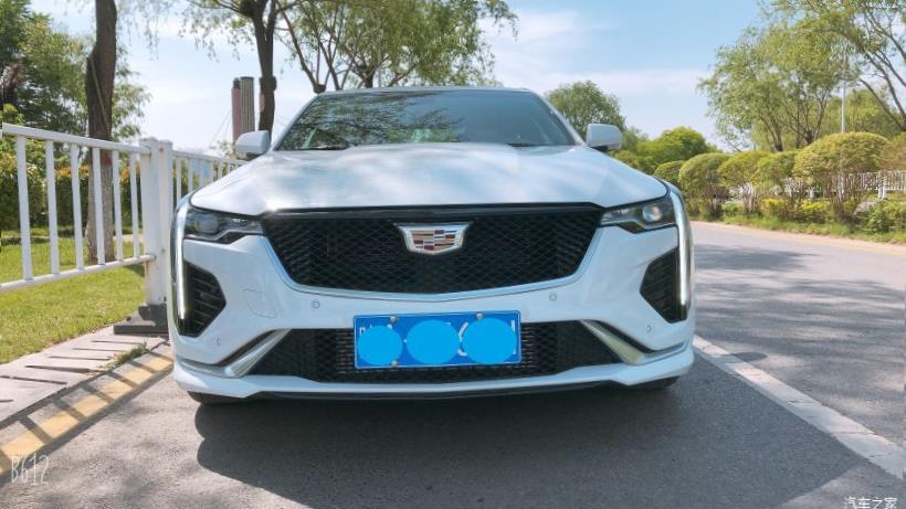 Cadillac CT4 