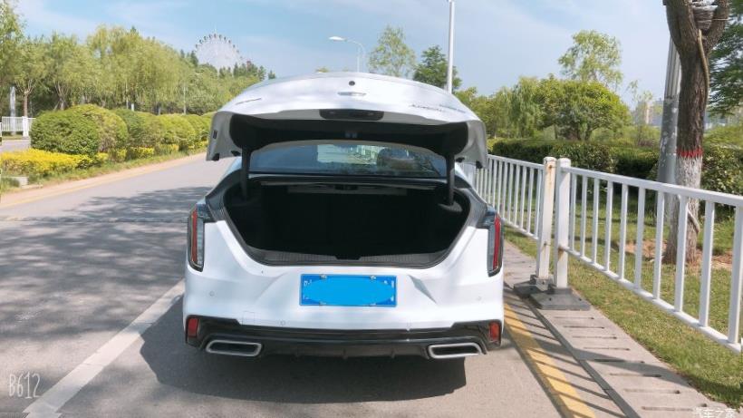 Cadillac CT4 
