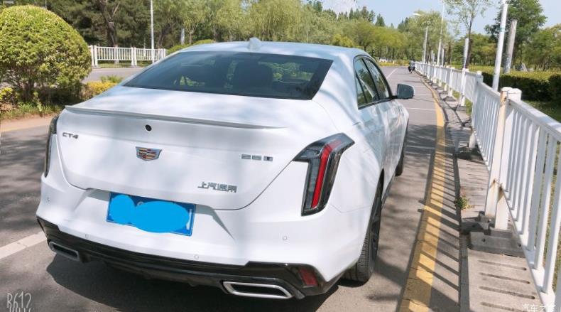 Cadillac CT4 