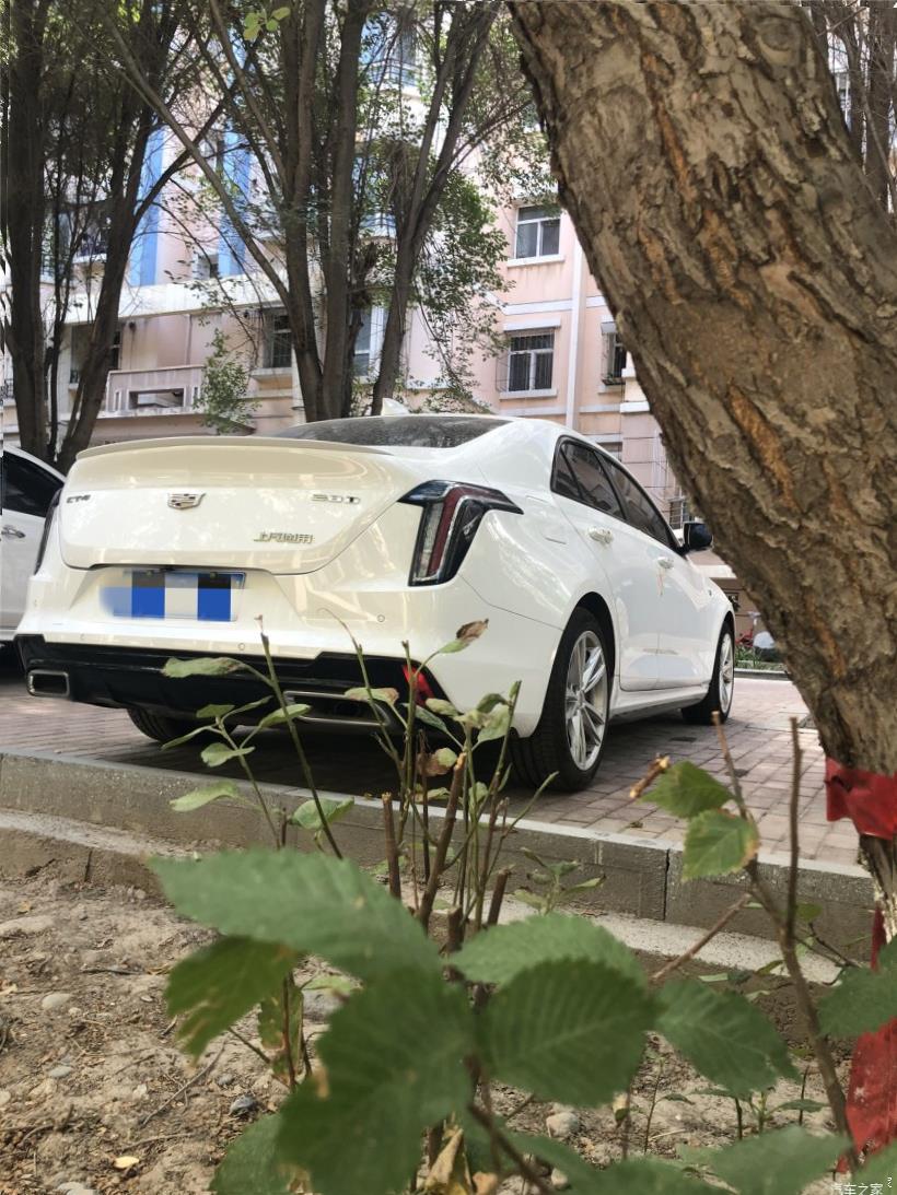 Cadillac CT4 