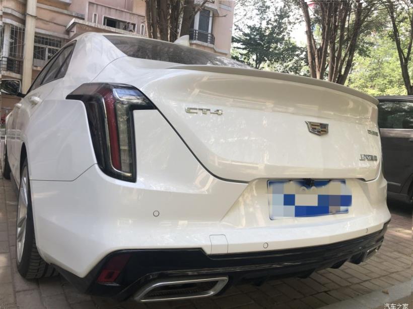 Cadillac CT4 