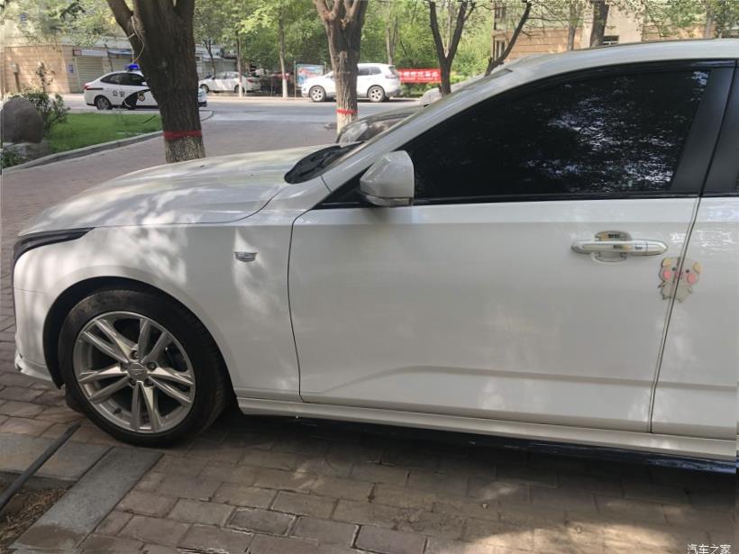 Cadillac CT4 