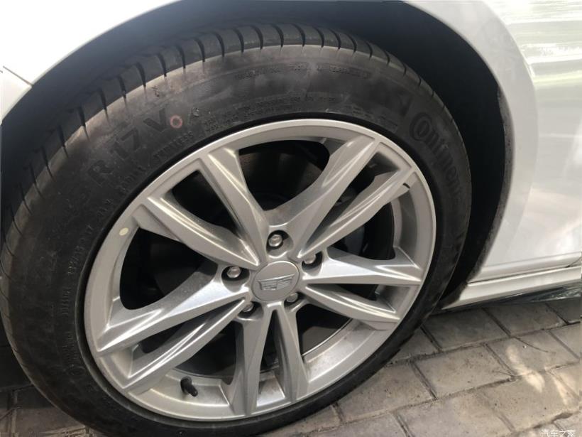 Cadillac CT4 