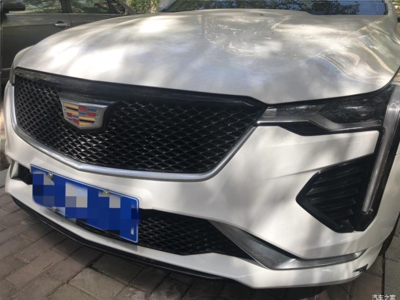 Cadillac CT4 