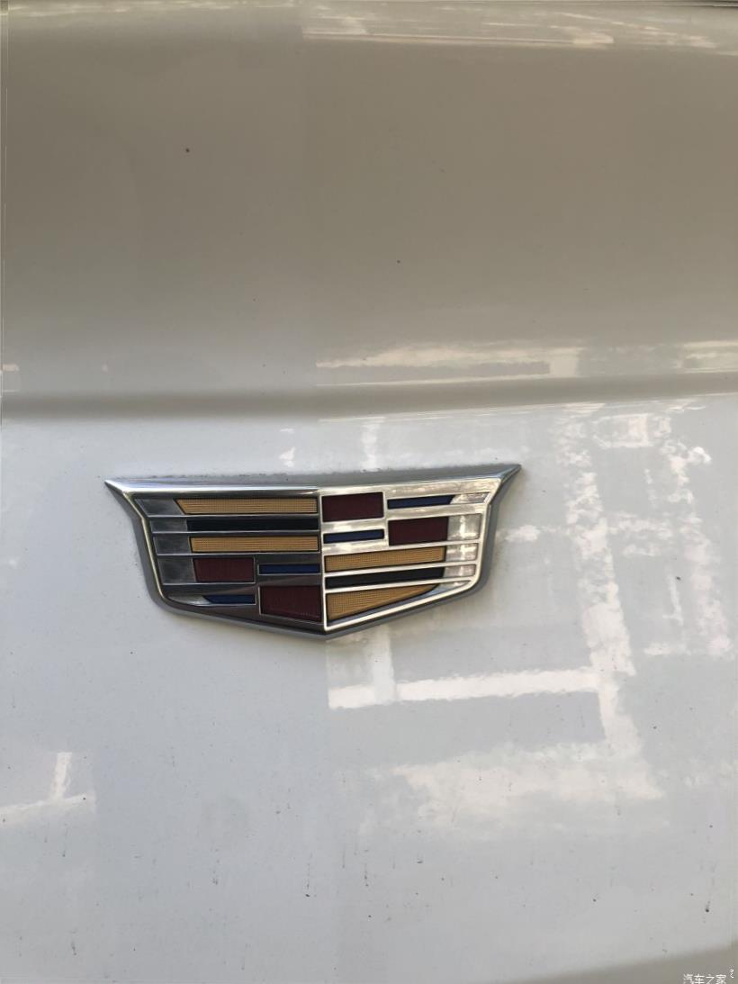 Cadillac CT4 