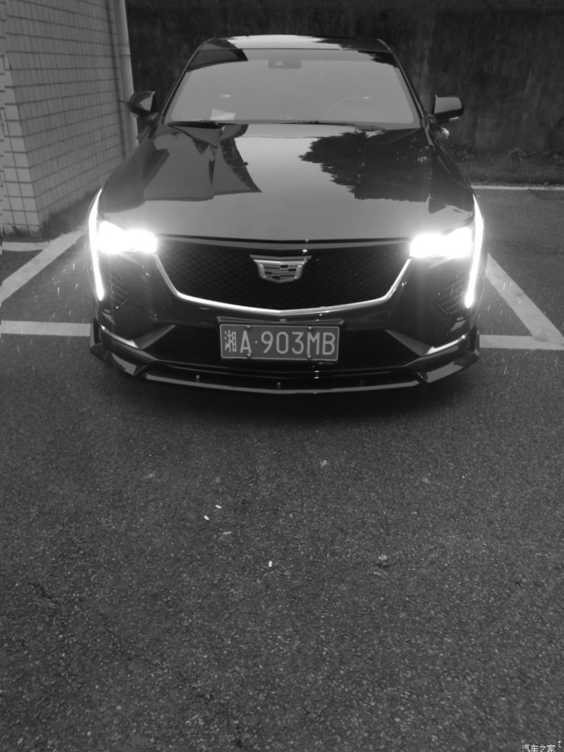 Cadillac CT4 