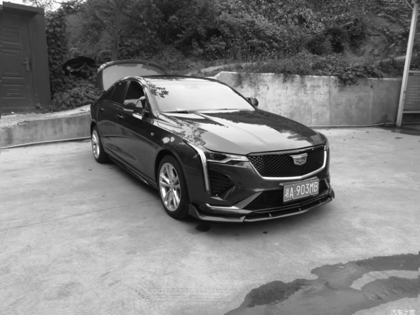 Cadillac CT4 