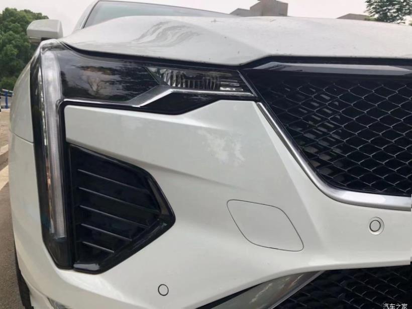 Cadillac CT4 