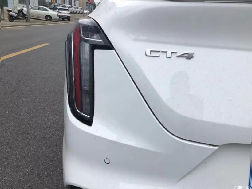 Cadillac CT4 