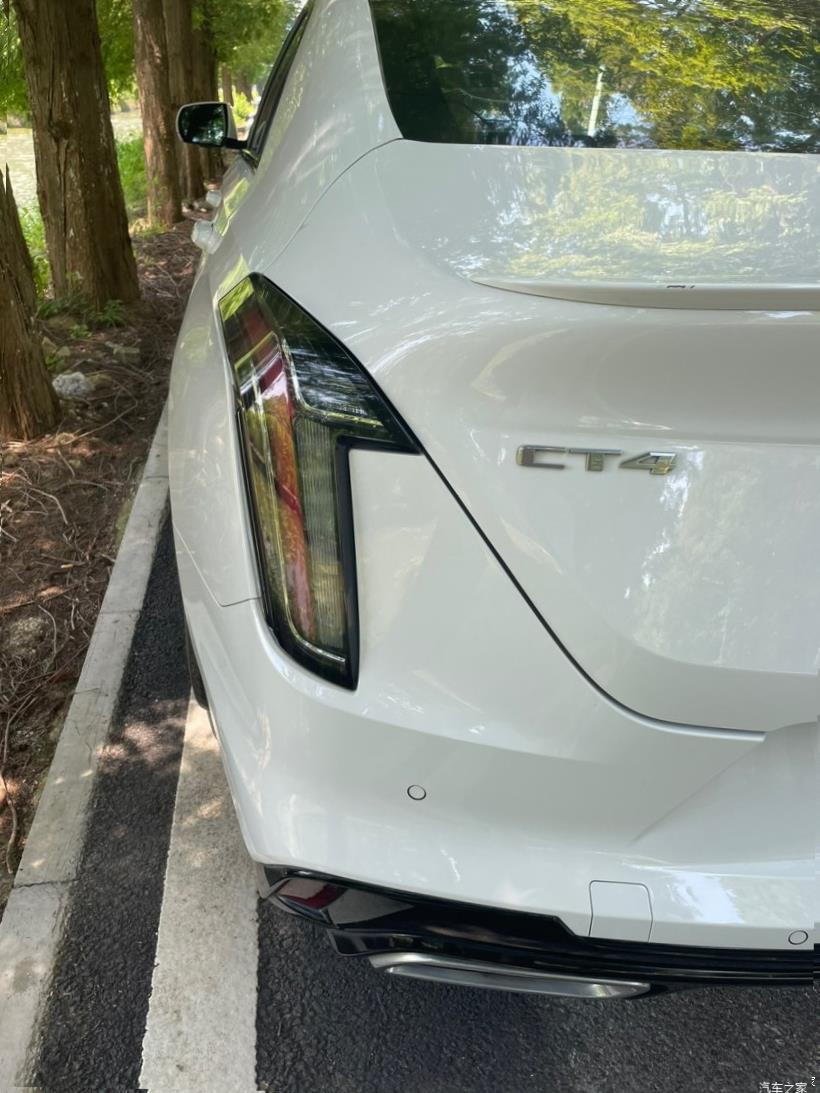 Cadillac CT4 