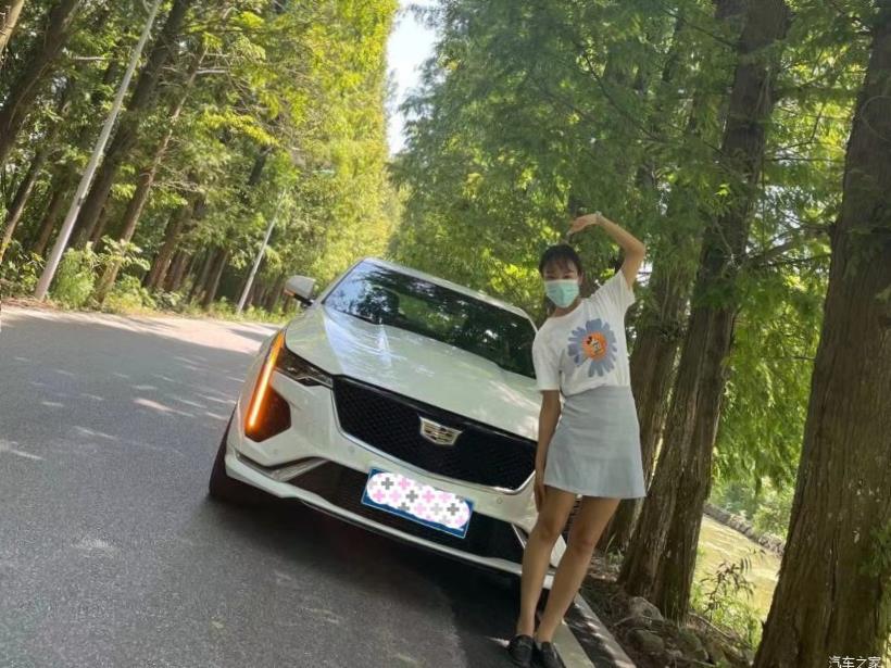 Cadillac CT4 