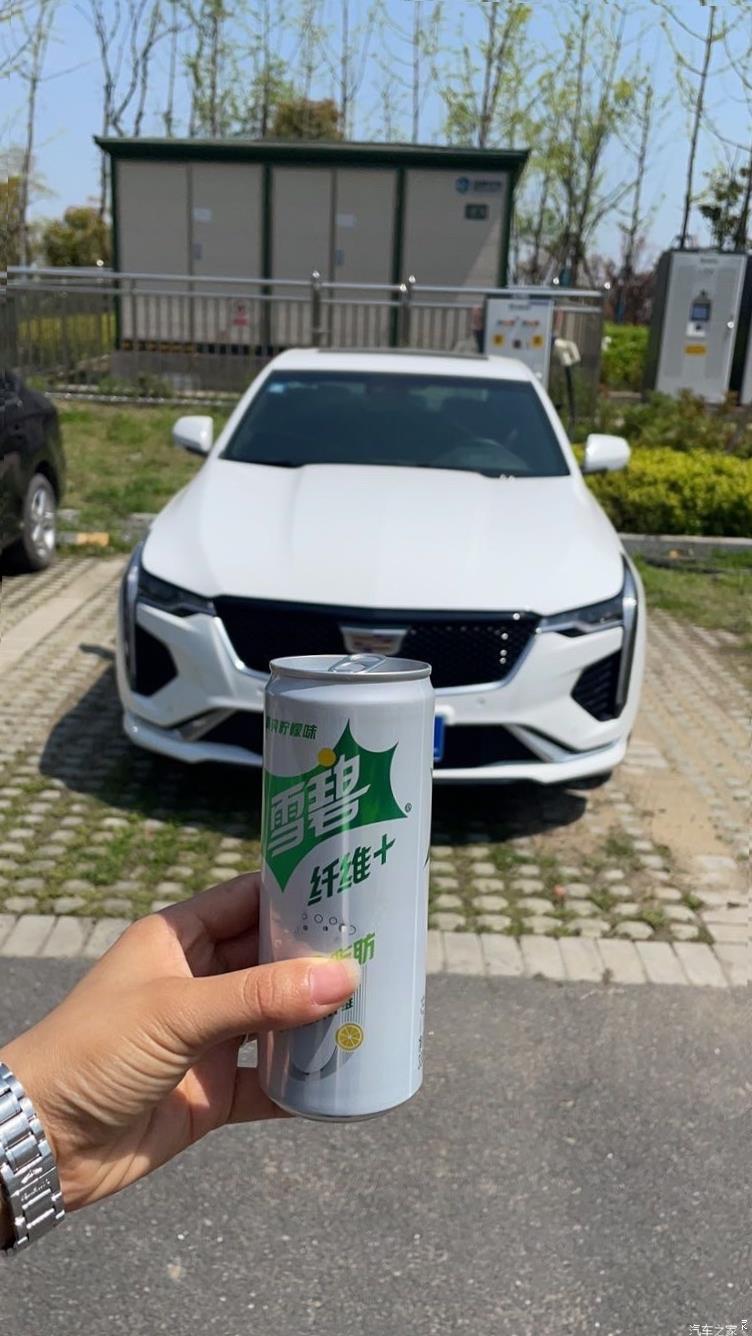Cadillac CT4 
