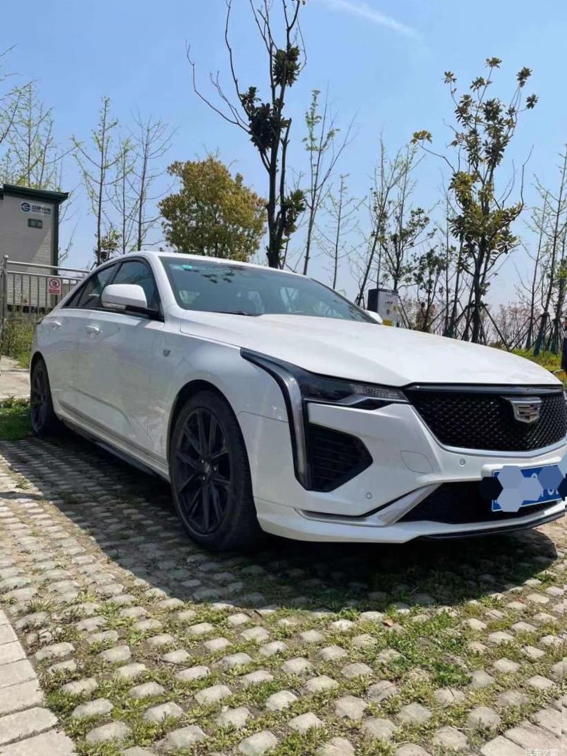 Cadillac CT4 