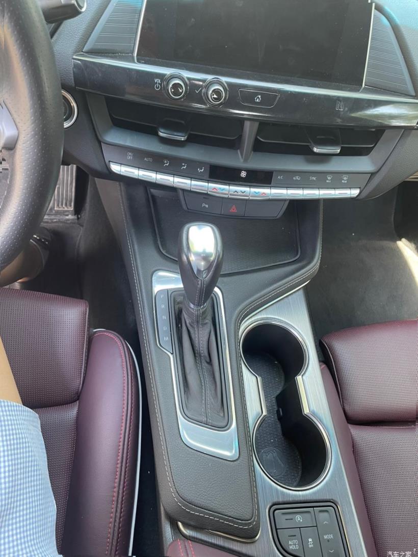 Cadillac CT4 
