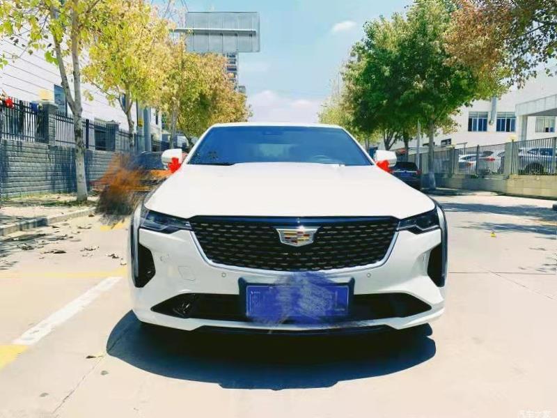 Cadillac CT4 