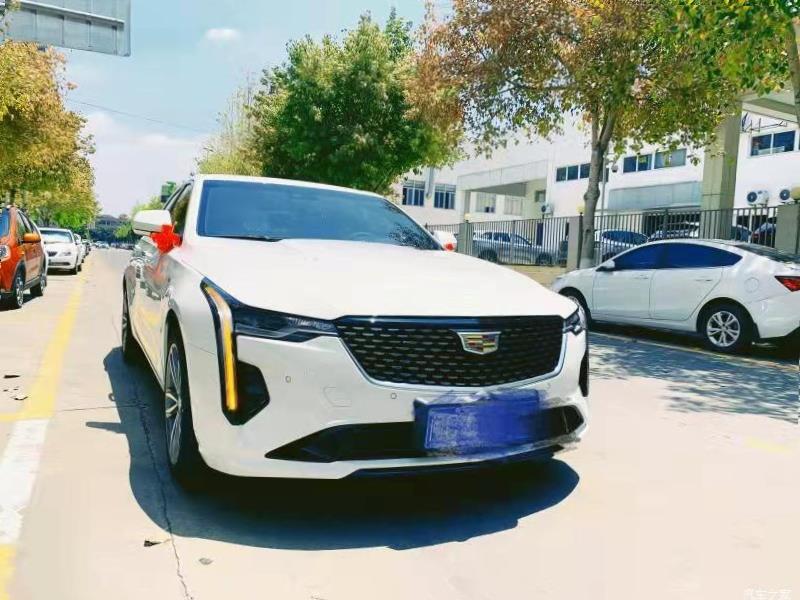 Cadillac CT4 