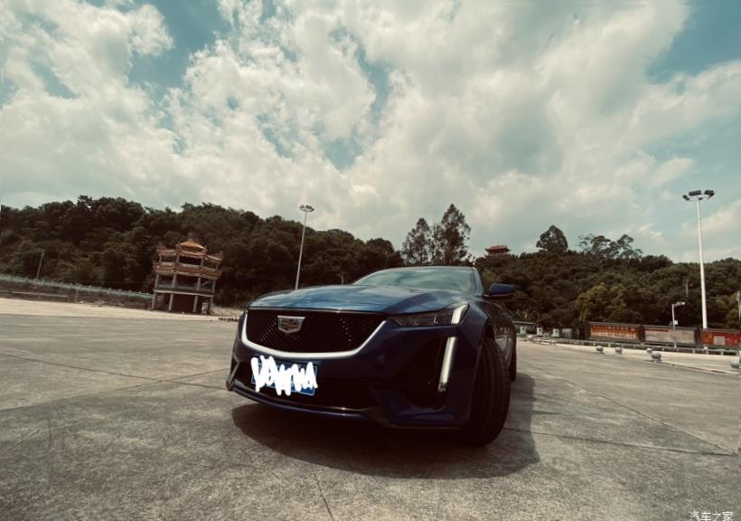 Cadillac CT5 