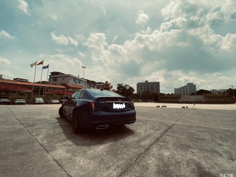 Cadillac CT5 