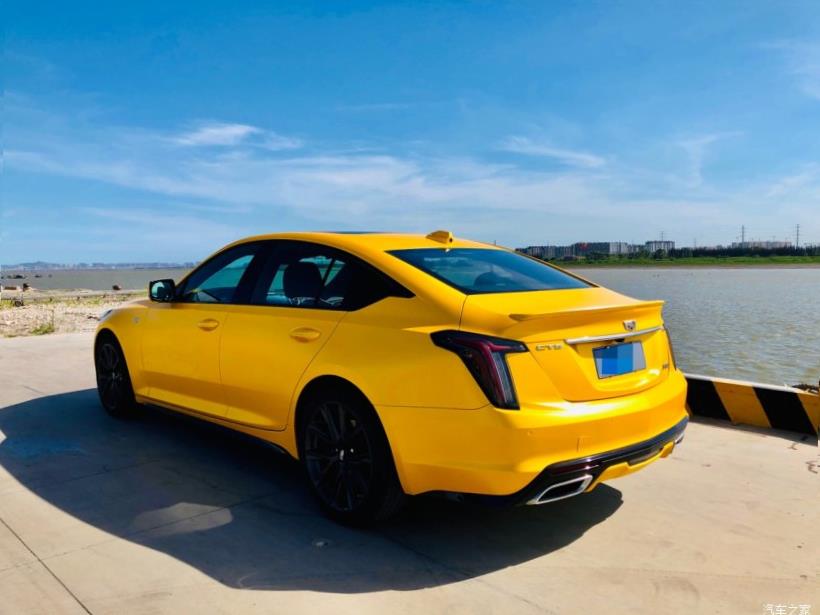 Cadillac CT5 