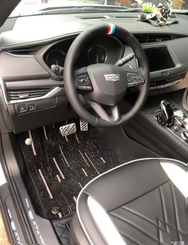 Cadillac XT4 