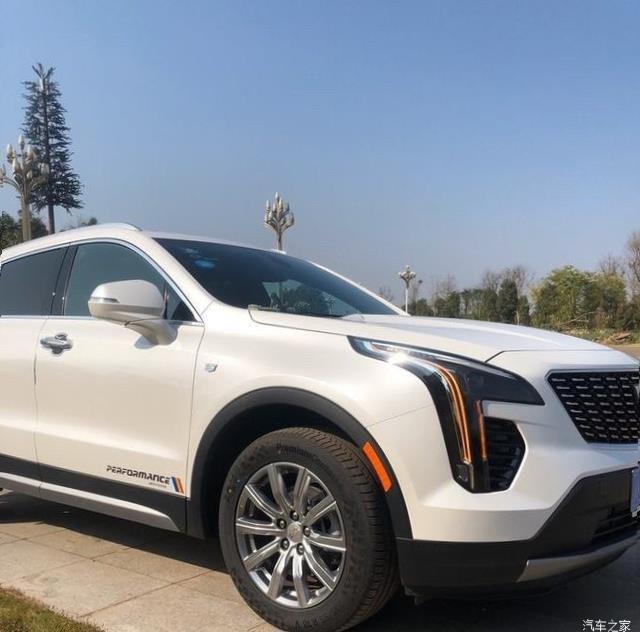 Cadillac XT4 