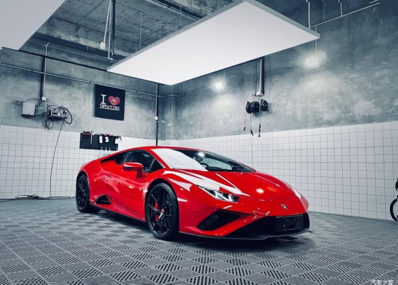 Lamborghini Huracan 