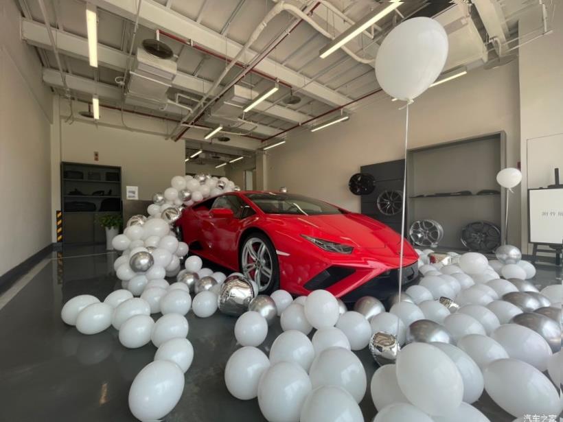 Lamborghini Huracan 