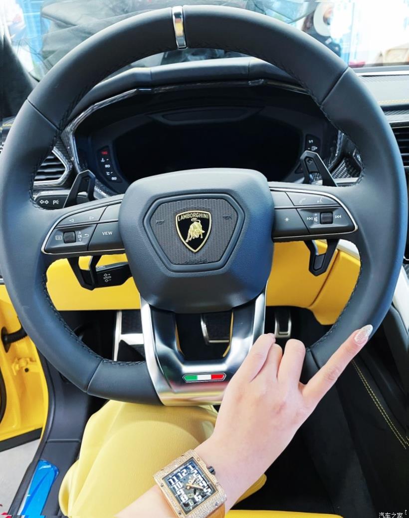 Lamborghini Huracan 