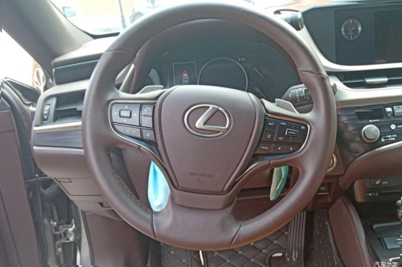 Lexus ES350 (XV70)
