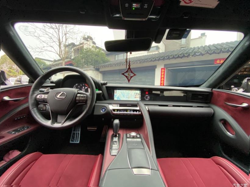 Lexus LC500 