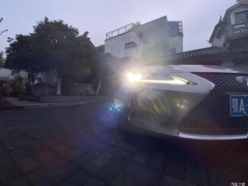 Lexus LC500 