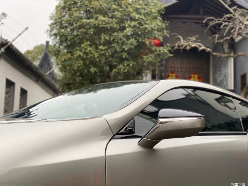 Lexus LC500 