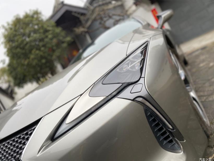 Lexus LC500 