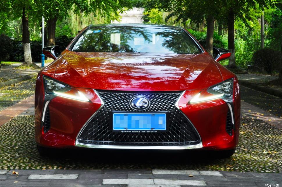 Lexus LC500 