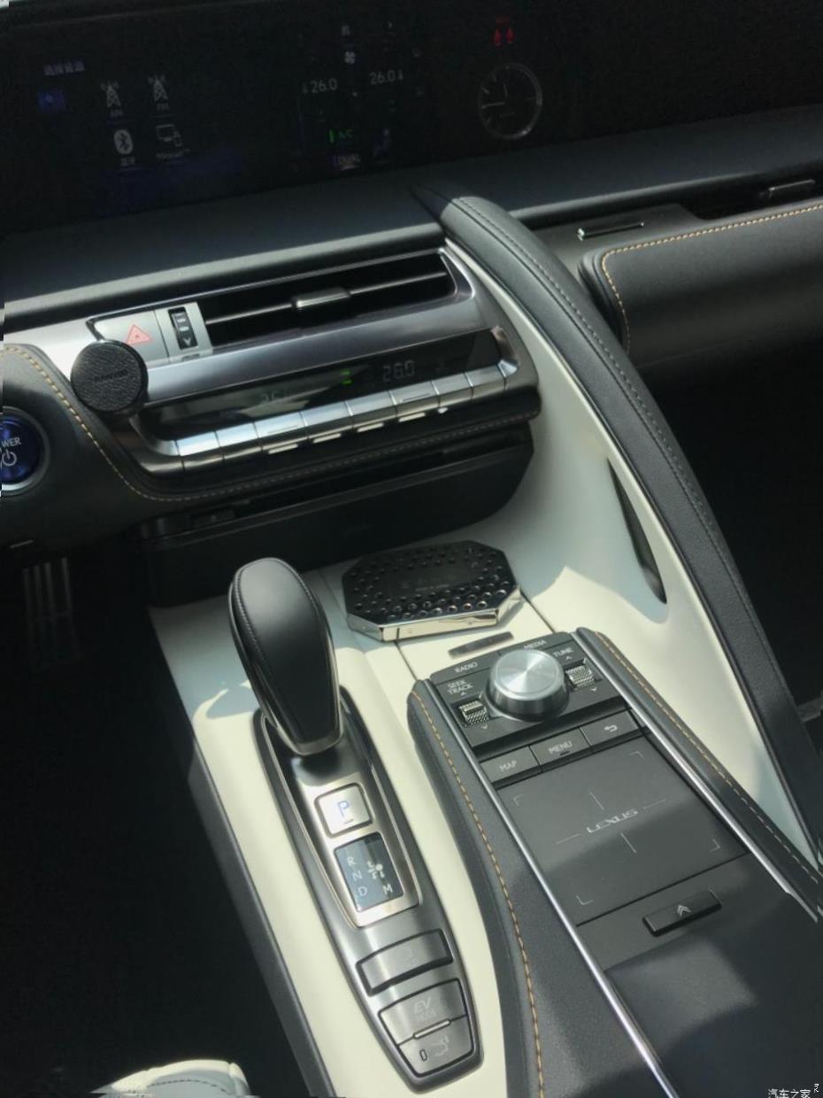 Lexus LC500 
