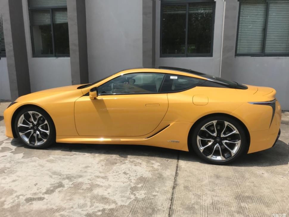 Lexus LC500 